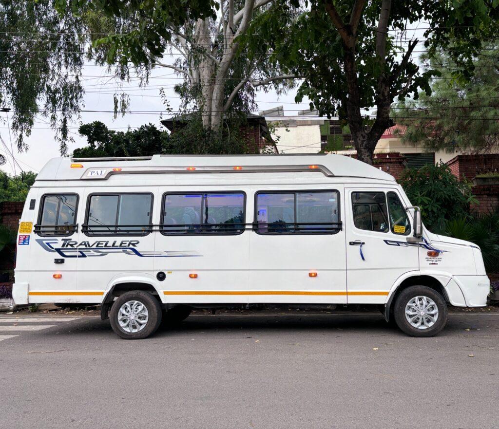 26 Seater Traveller